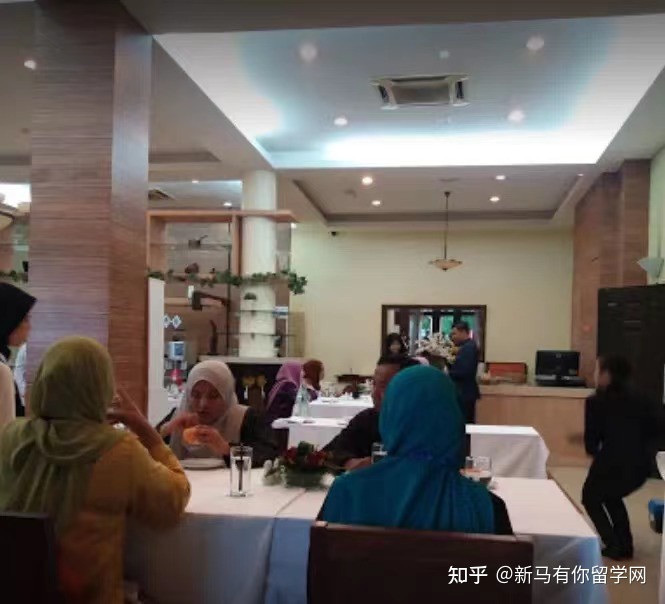 博特拉大学(图24)